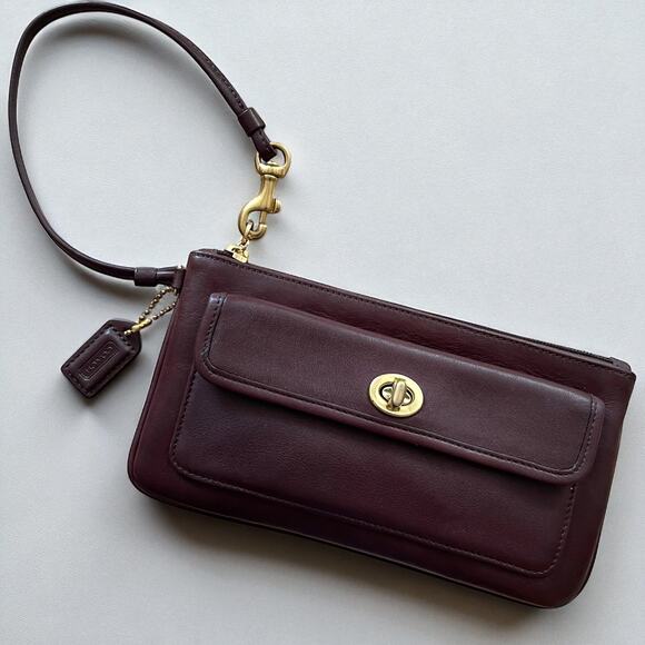Vintage COACH Legacy Turn Lock Wristlet Mahogany Brown Leather Clutch Wallet - Picture 1 of 7